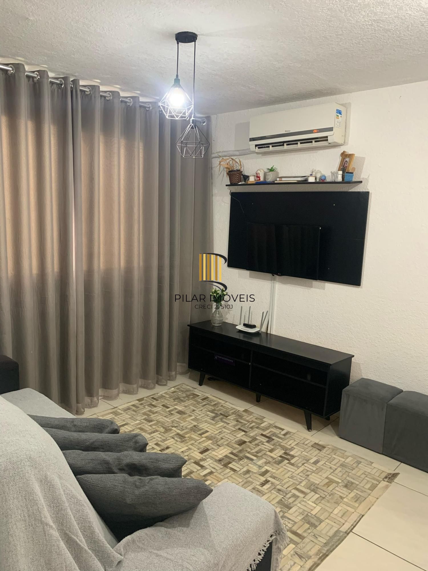 Apartamento para Venda - 48m², 2 dormitórios, 1 vaga - Restinga