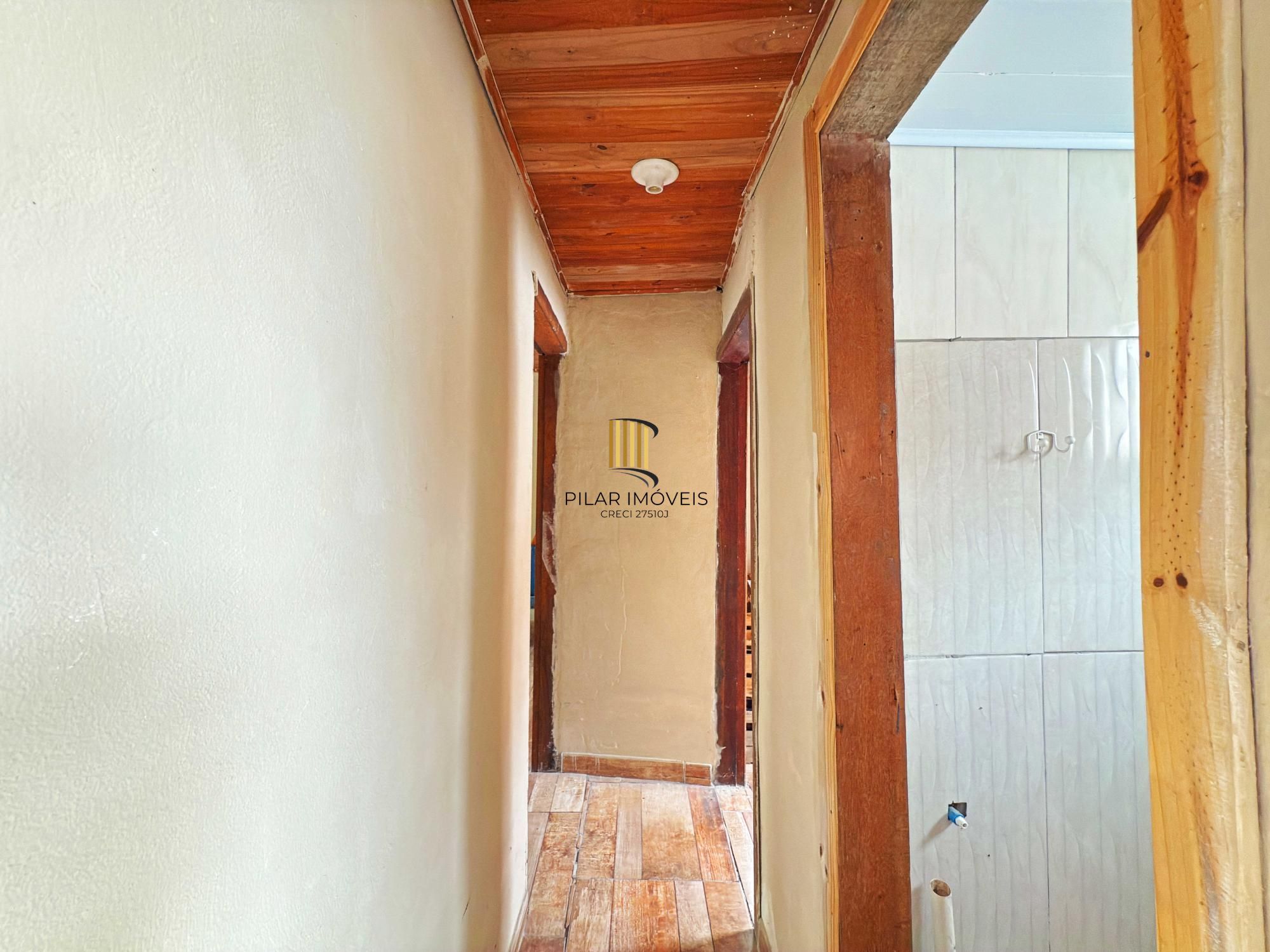 Casa 3 dormitórios no bairro Restinga