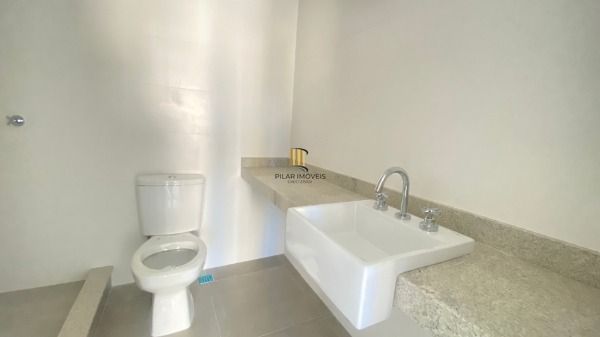 Apartamento para Venda - 149.32m², 3 dormitórios, sendo 3 suites, 2 vagas - Tristeza