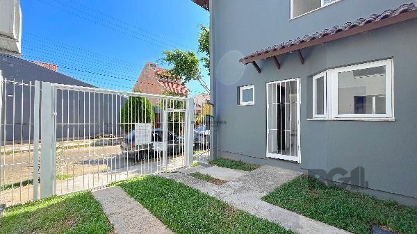 Casa 2 dormitórios no bairro Aberta dos Morros