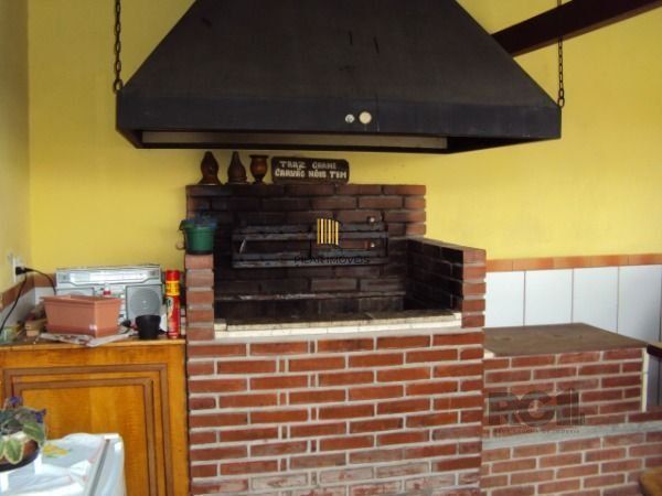 Casa 3 dormitórios no bairro Ponta Grossa