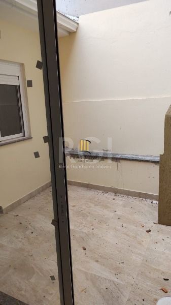 Casa para Venda - 78.99m², 3 dormitórios, sendo 1 suites, 1 vaga - Portal do Guarujá