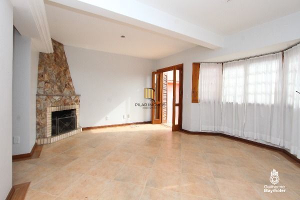 Casa para Venda - 212.52m², 3 dormitórios, sendo 1 suites, 2 vagas - Imperial Parque