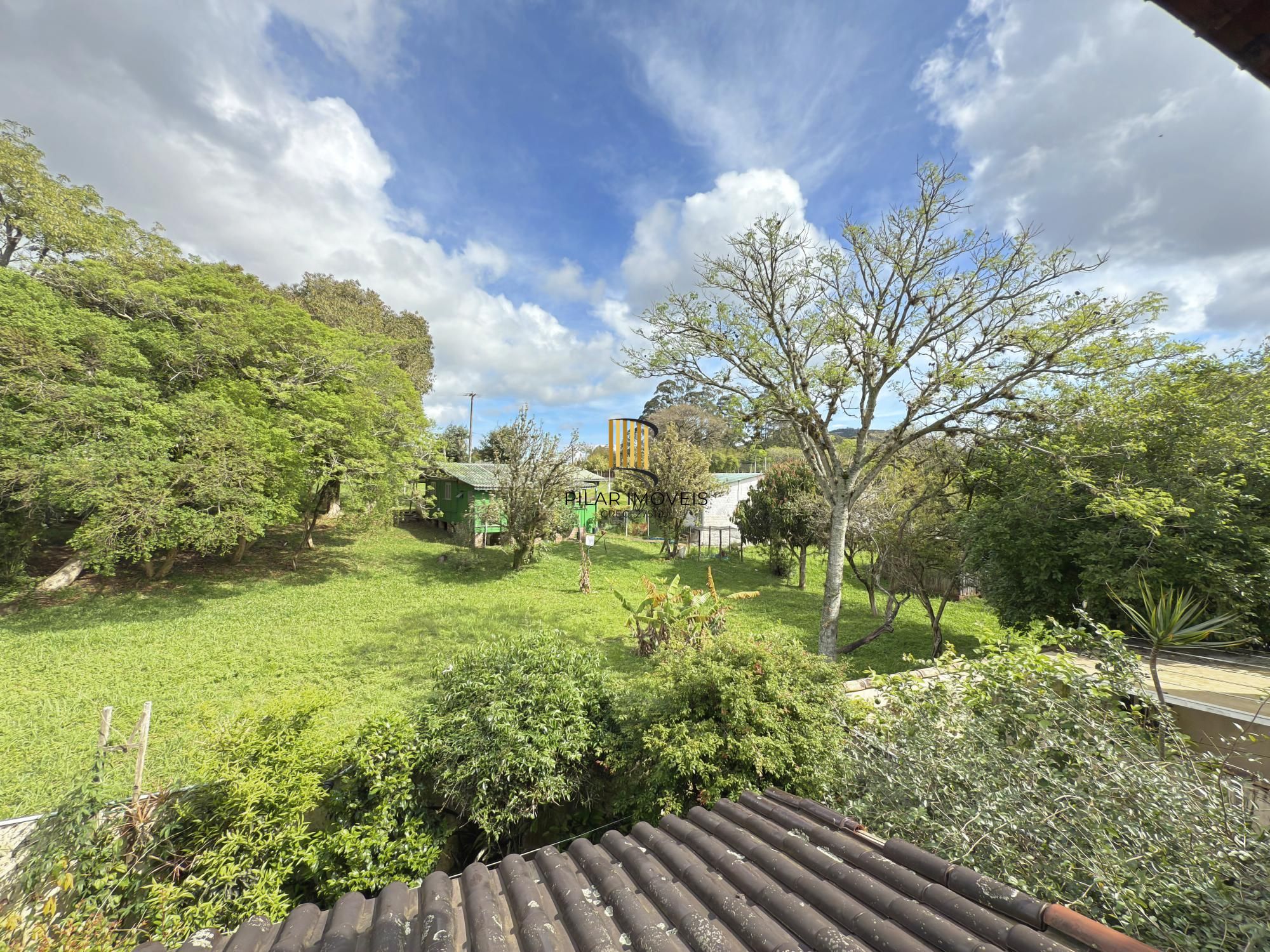 Excelente sobrado com 255 m² de área privativa 3 dormitórios com opção do 4 dormitórios