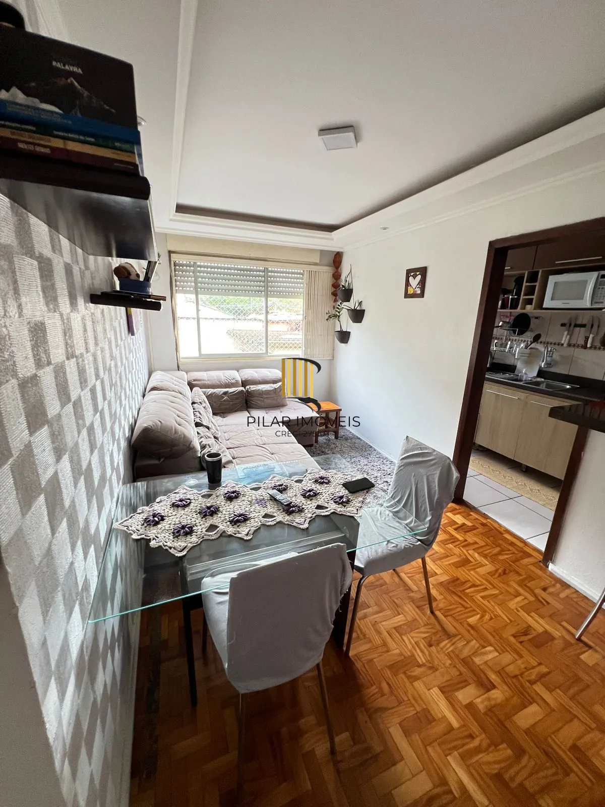 Apartamento de 2 dormitórios no bairro Cristal