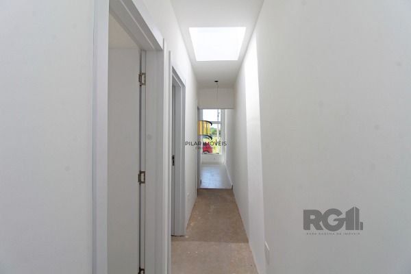 Casa Condominio em Porto Alegre, no bairro Hípica, com 3 dormitório(s), e 3 banheiros, à venda.