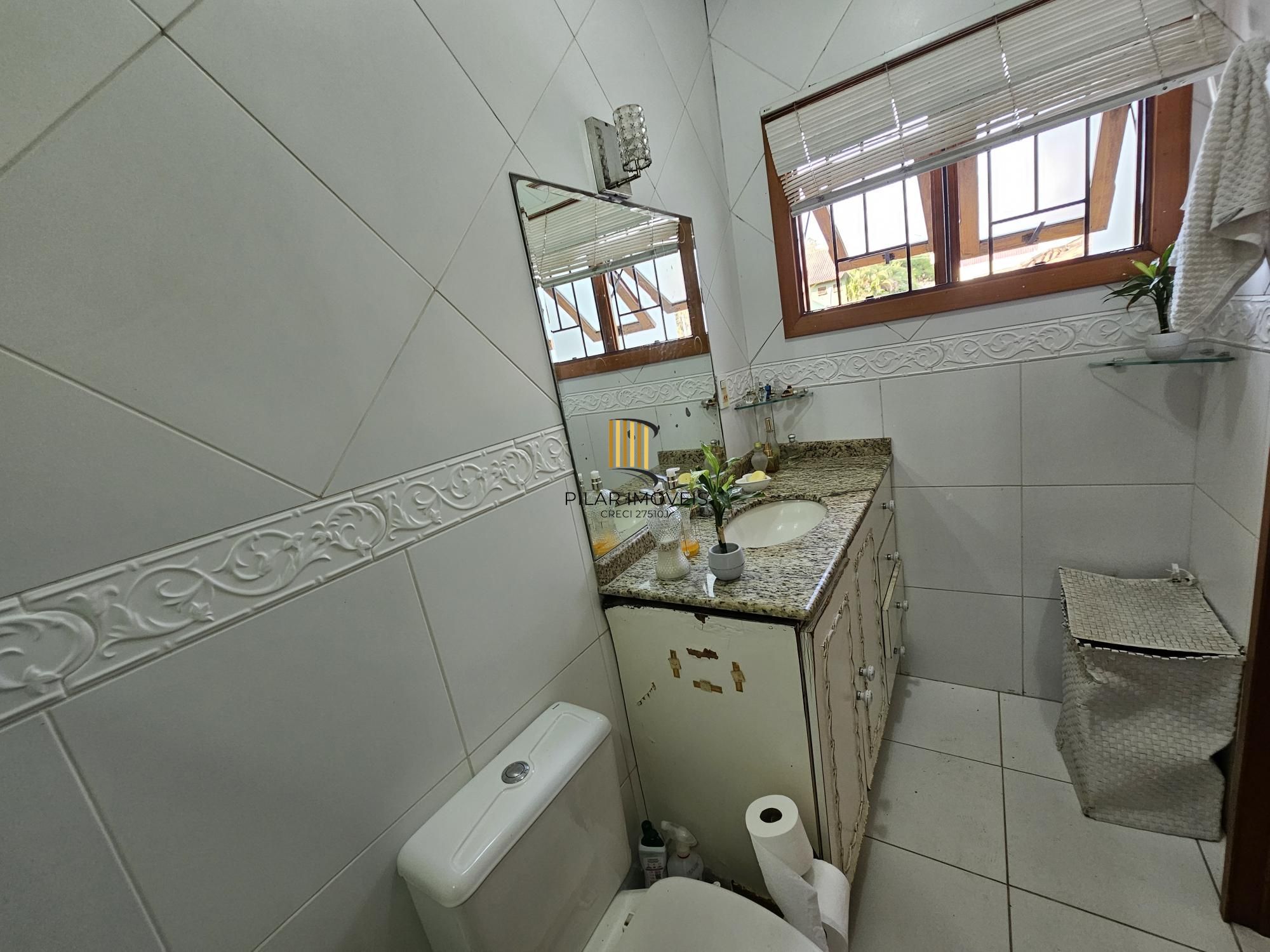 Casa 3 dormitórios + sótão em condomínio Jardim Isabel bairro Ipanema !