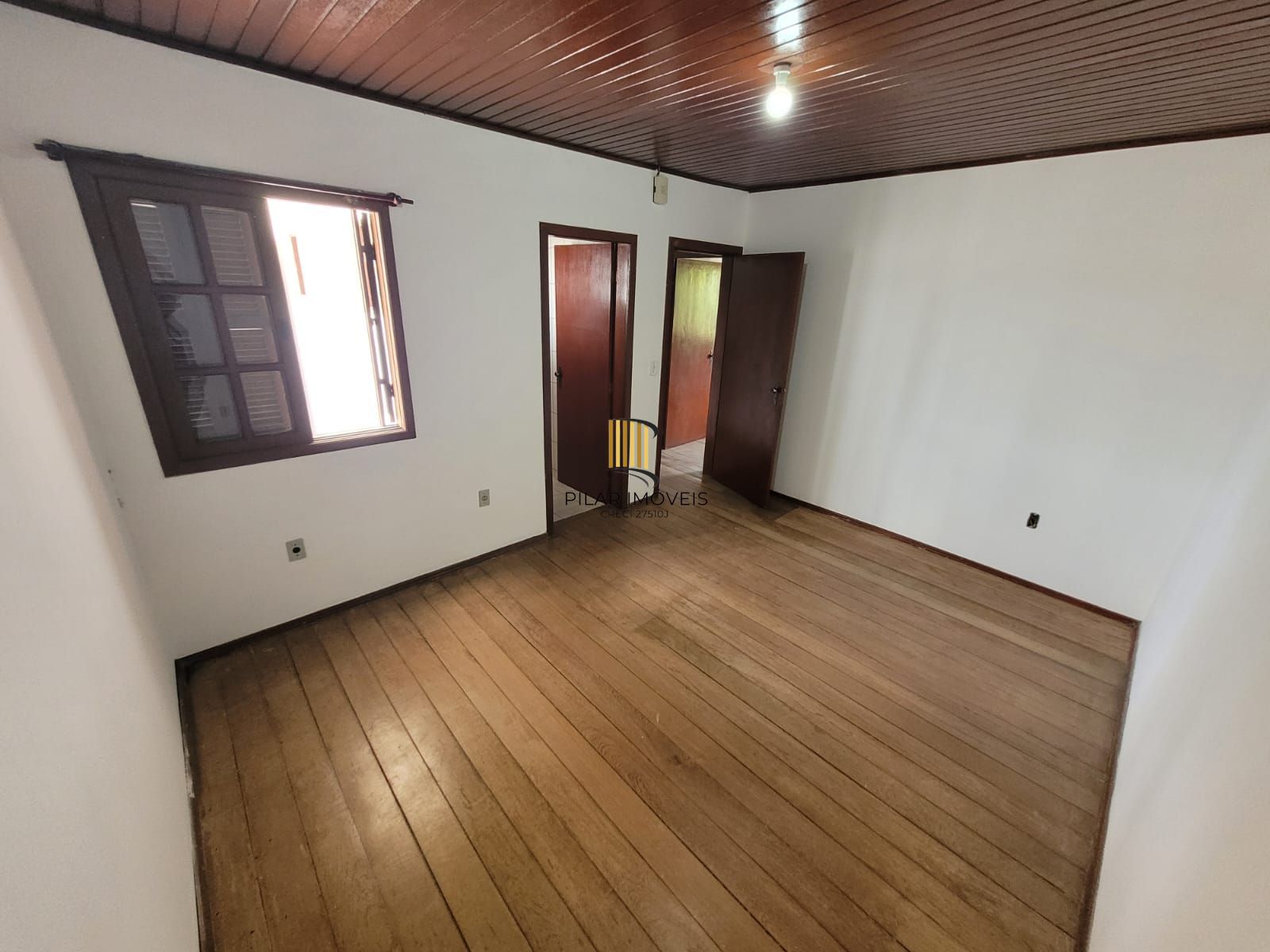 Casa 3 dormitórios no bairro Ponta Grossa