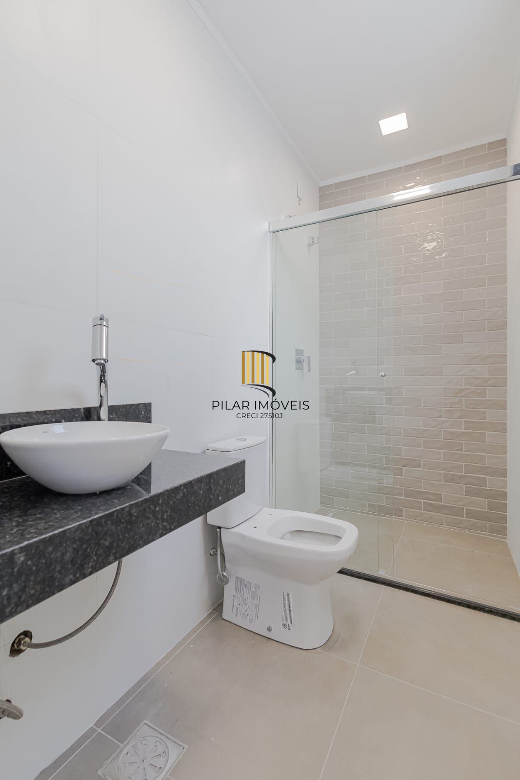 Casa 3 dormitórios no bairro Ipanema