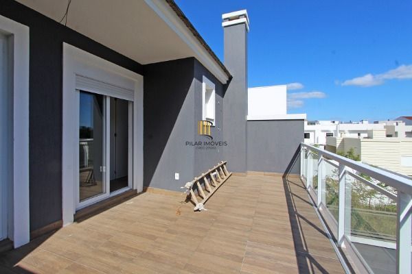 Casa 3 dormitórios no bairro Hípica