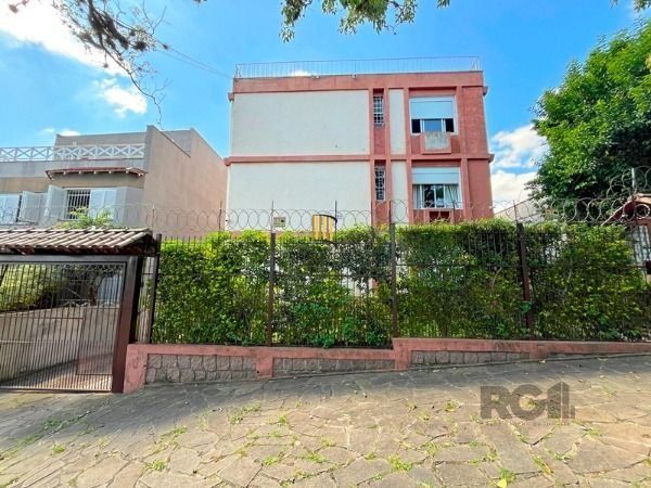 Apartamento em Porto Alegre, no bairro Medianeira, com 3 dormitório(s), e 3 banheiros, à venda. - Pilar Imóveis