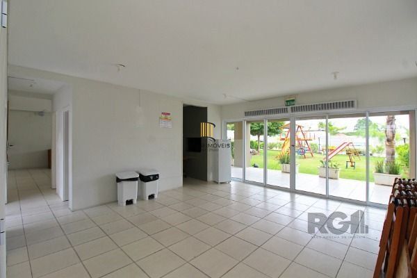 Apartamento em Porto Alegre, no bairro Vila Nova, com 2 dormitório(s), e 2 banheiros, à venda.