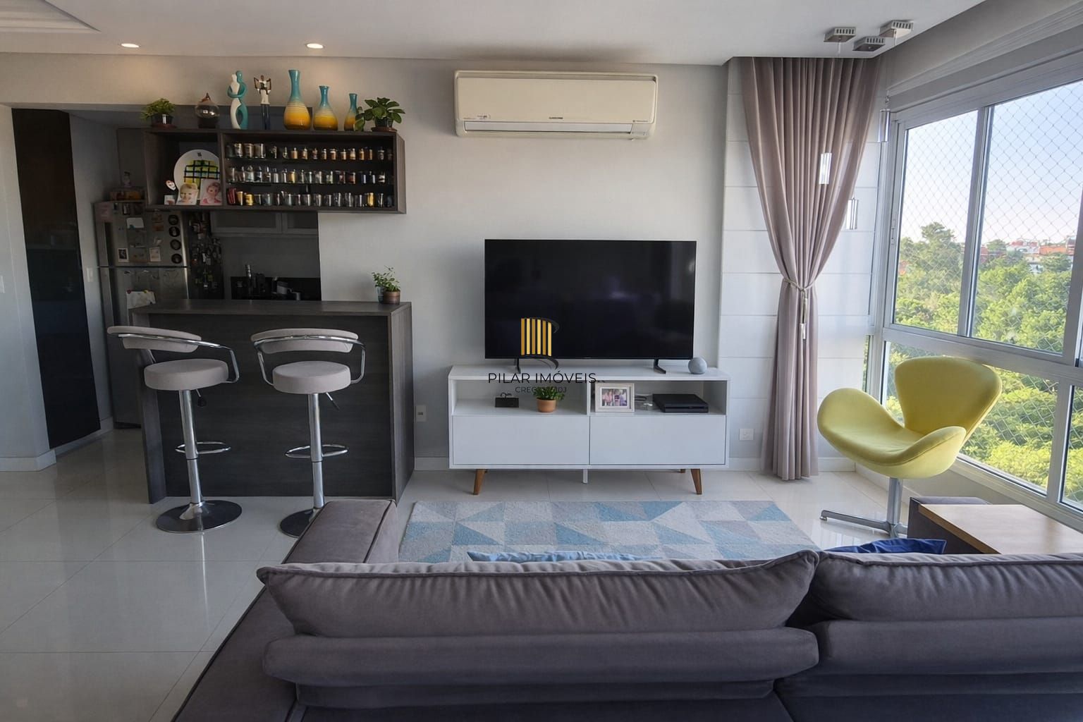 Apartamento 3 dormitórios no bairro Cavalhada