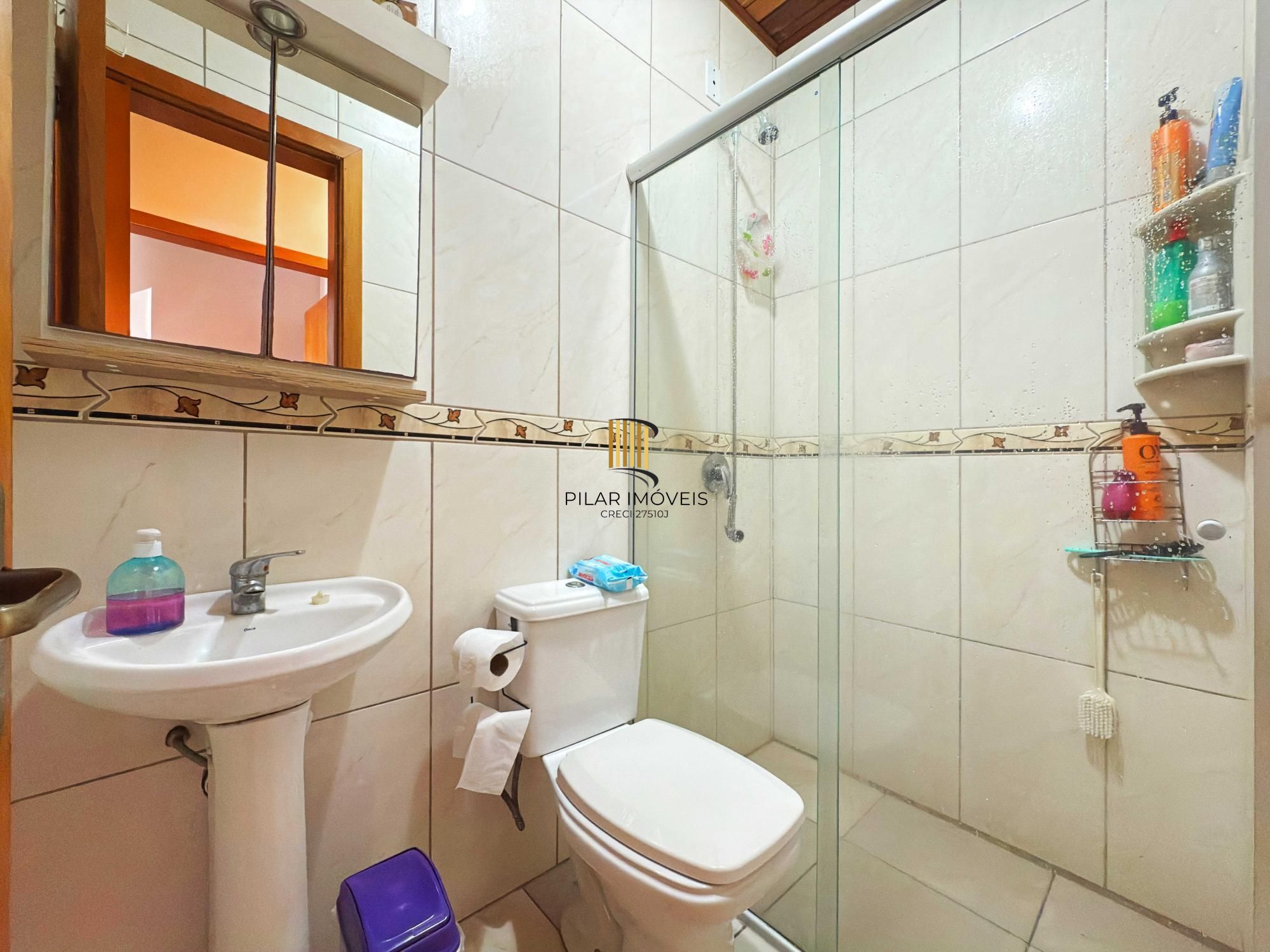 Sobrado 2 dormitórios no bairro Aberta dos Morros