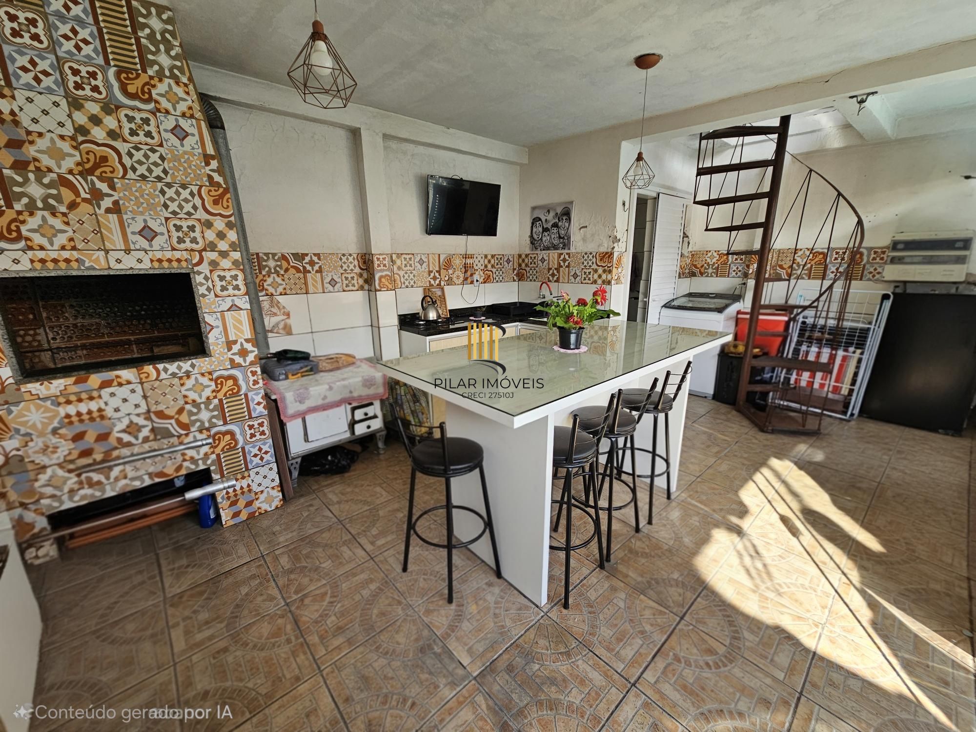 Casa com piscina e salão de festas na Rua Capitão Pedroso bairro Restinga zona sul de Porto Alegre !