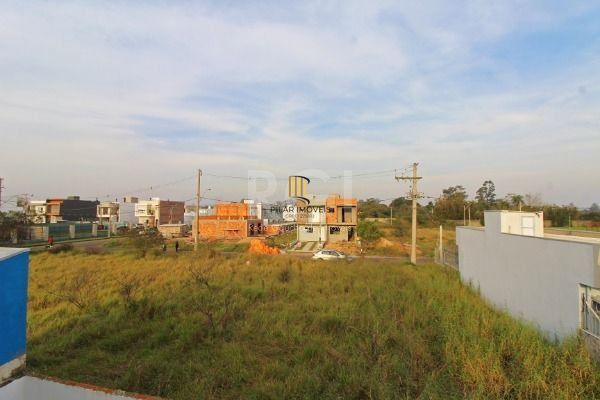 Casa para Venda - 217m², 3 dormitórios, sendo 1 suites, 2 vagas - Hípica