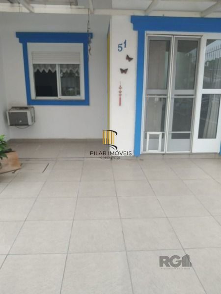 Casa em Porto Alegre, no bairro Hípica, com 2 dormitório(s), e 2 banheiros, à venda. - Pilar Imóveis