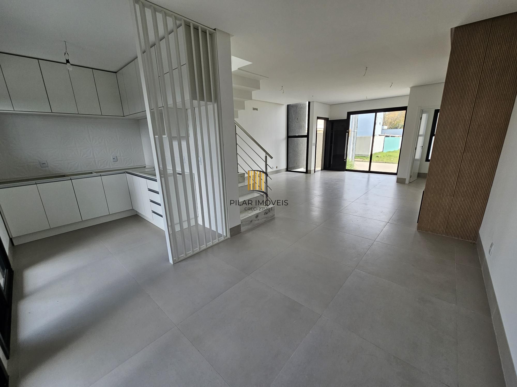 Casa Condominio em Porto Alegre, no bairro Campo Novo, com 3 dormitório(s), e 3 banheiros, à venda.