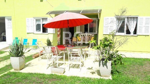 Sítio para Venda - 246m², 3 dormitórios, sendo 2 suites, 6 vagas - Vila Nova
