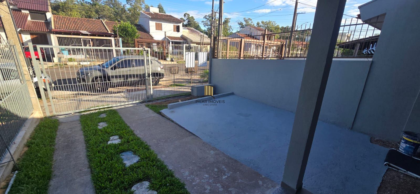 No bairro Hípica residência térrea com 2 dormitórios