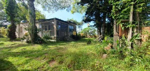 Terreno em Porto Alegre, no bairro Belém Novo, à venda.