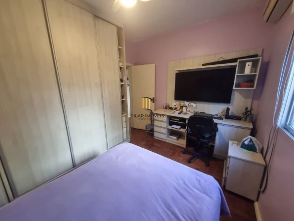 Apartamento em Porto Alegre, no bairro Cristal, com 3 dormitório(s), e 3 banheiros, à venda.