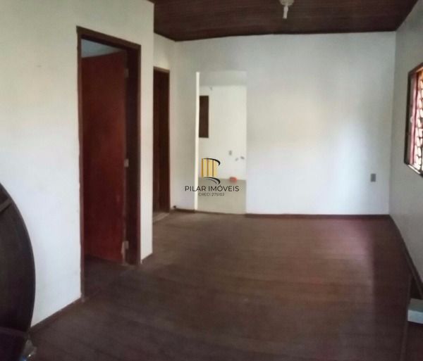 Casa para Venda - 80m², 2 dormitórios, 1 vaga - Guarujá