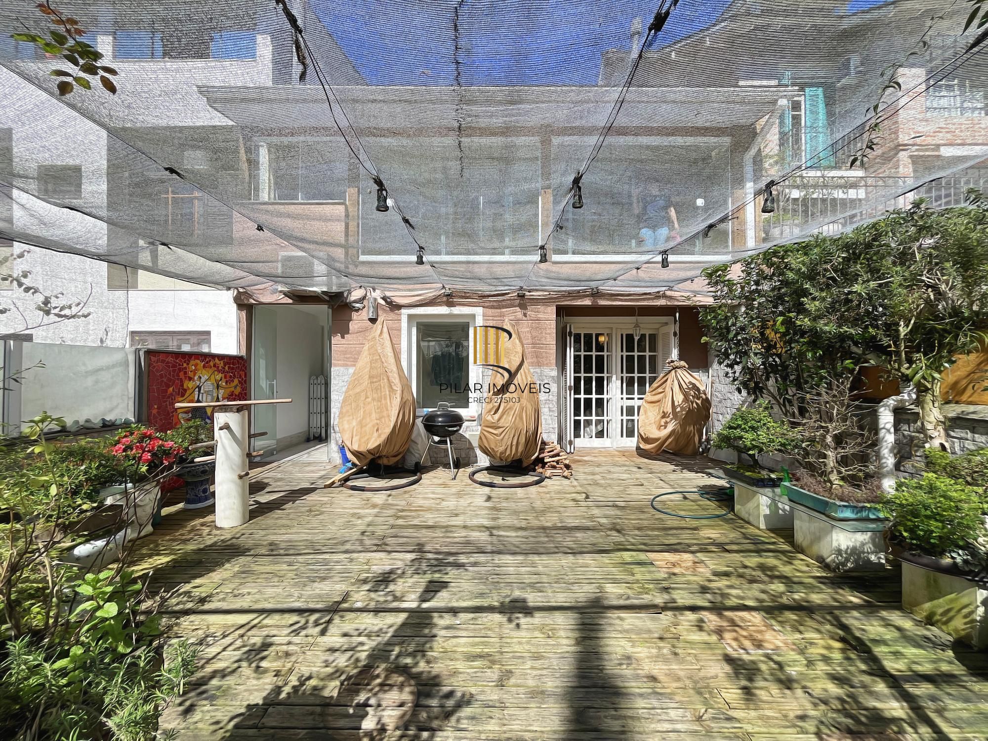 Casa de Condomínio 3 dormitórios no bairro Vila Nova