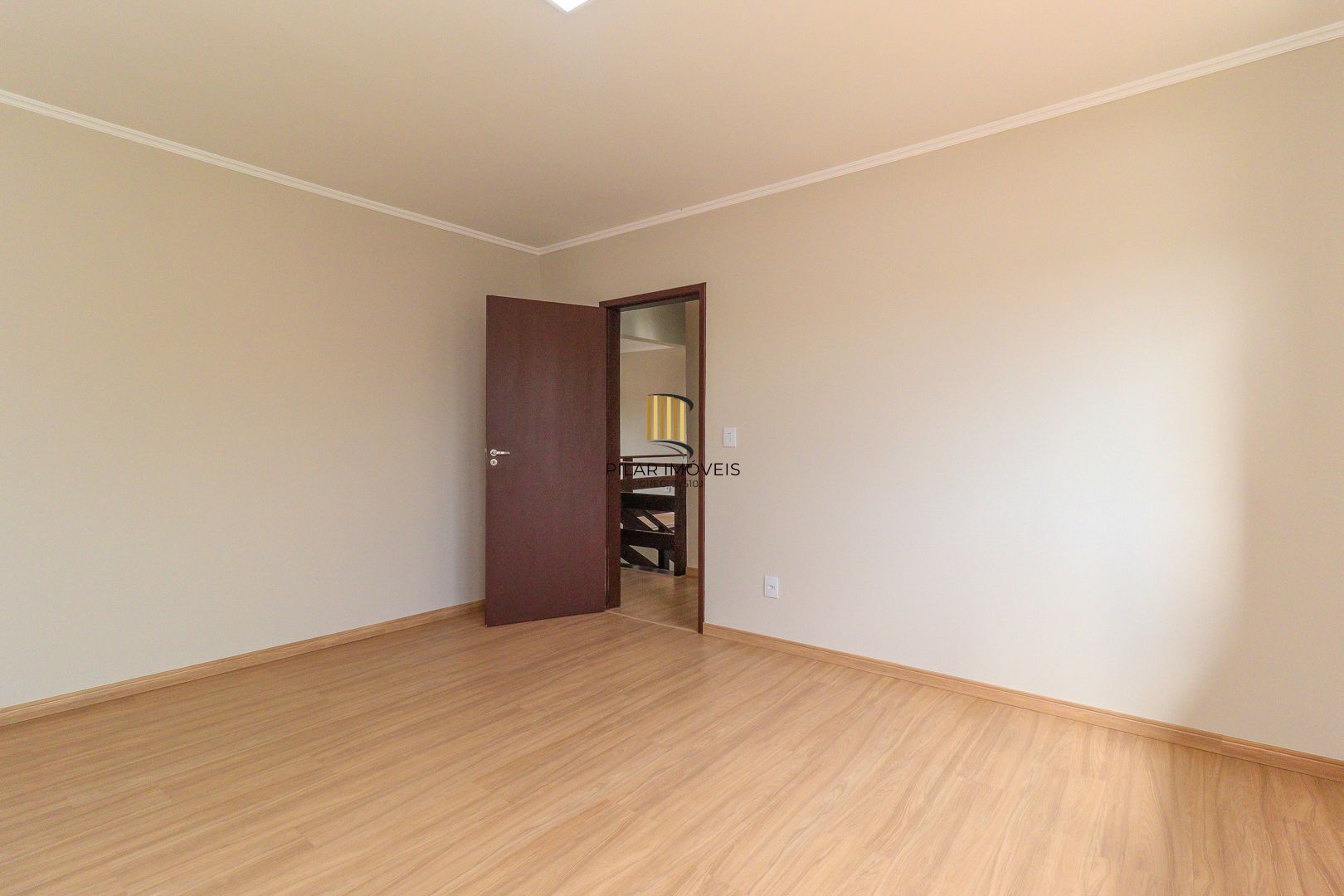 Excelente residência com 4 dormitórios