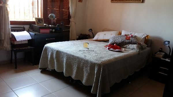 Casa para Venda - 128m², 2 dormitórios, 6 vagas - Medianeira