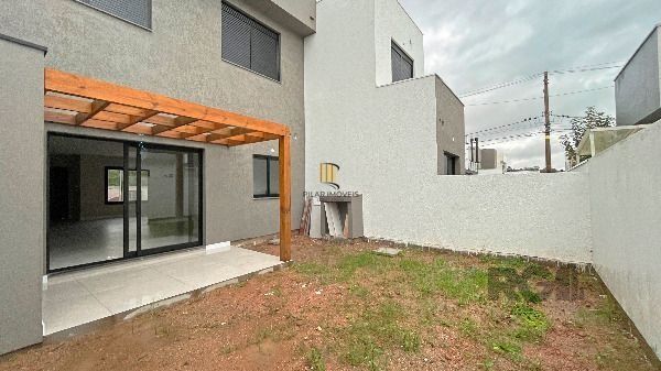 Casa Condominio em Porto Alegre, no bairro Hípica, com 3 dormitório(s), e 3 banheiros, à venda.