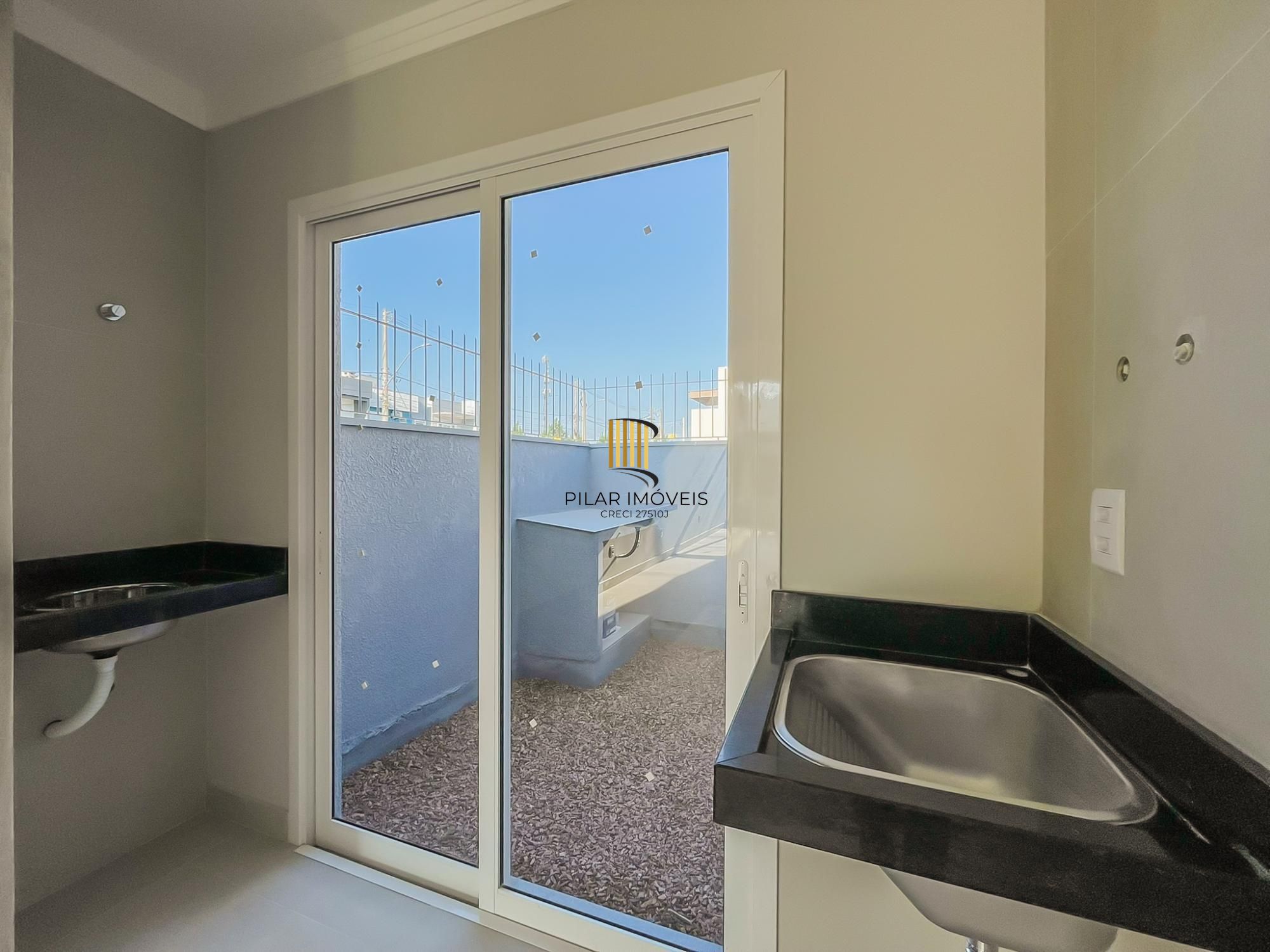 Residência com 3 dormitórios em excelente localização no bairro Hípica