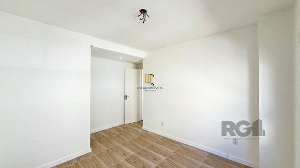 Casa Condominio em Porto Alegre, no bairro Ipanema, com 3 dormitório(s), e 3 banheiros, à venda.