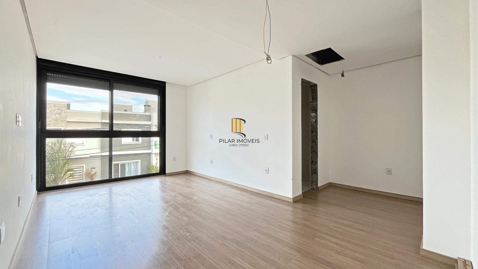 Casa Condominio em Porto Alegre, no bairro Hípica, com 3 dormitório(s), e 3 banheiros, à venda.