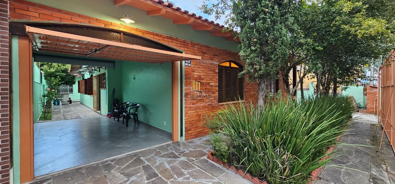 Excelente casa térrea zona sul de Porto Alegre, com 191m² - totalmente reformada - Pilar Imóveis