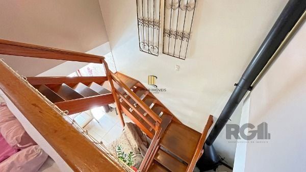 Casa Condominio em Porto Alegre, no bairro Ipanema, com 3 dormitório(s), e 3 banheiros, à venda.