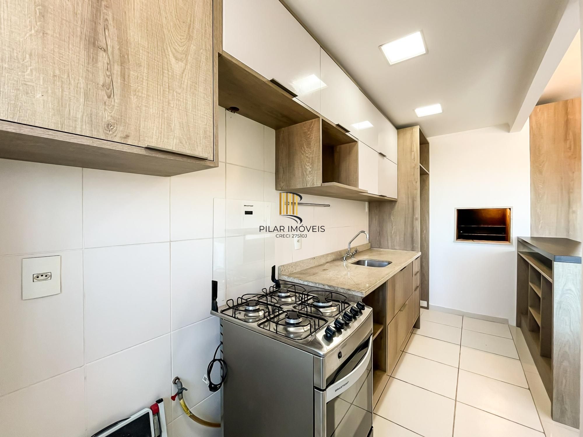 Apartamento de 2 dormitórios no Cristal