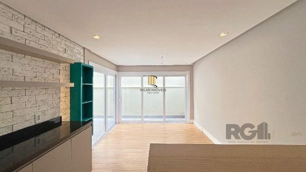 Casa de Condomínio 4 dormitórios no bairro Tristeza
