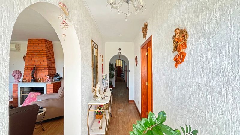 Casa 3 dormitórios no bairro Ipanema