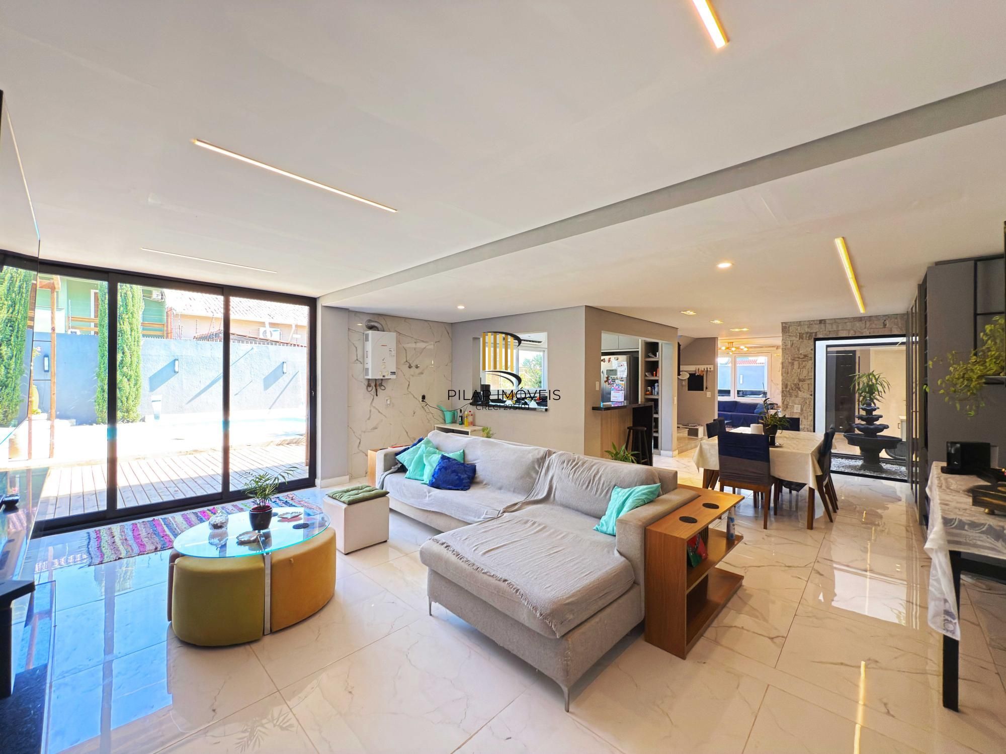 Em busca de uma casa espaçosa e cheia de comodidades no bairro Hípica