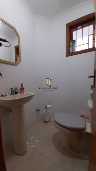 Casa para Venda - 73m², 2 dormitórios, 1 vaga - Hípica