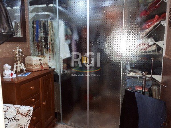 Sítio para Venda - 364m², 3 dormitórios, sendo 1 suites, 2 vagas - São Caetano