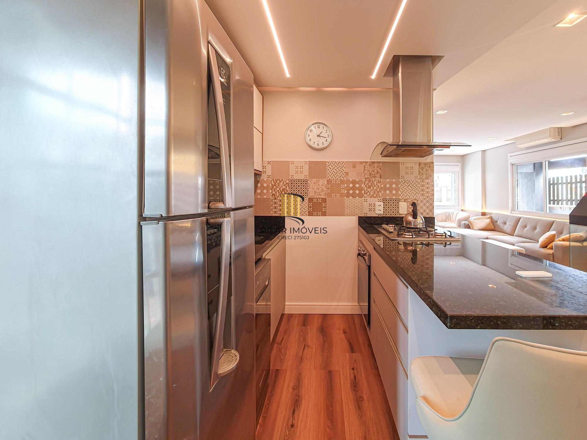 O refúgio perfeito: Casa térrea reformada com piscina e clima de interior!