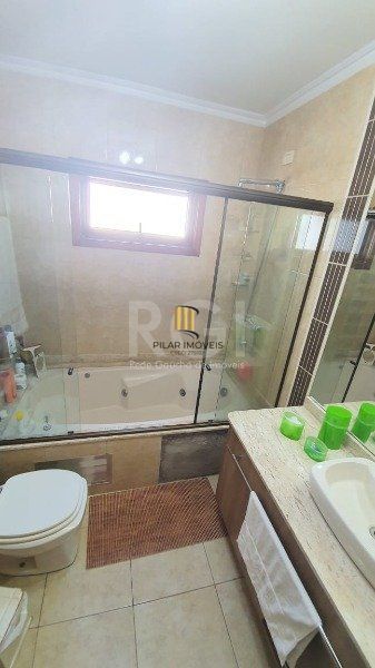 Casa Condominio para Venda - 221m², 3 dormitórios, sendo 1 suites, 3 vagas - Hípica