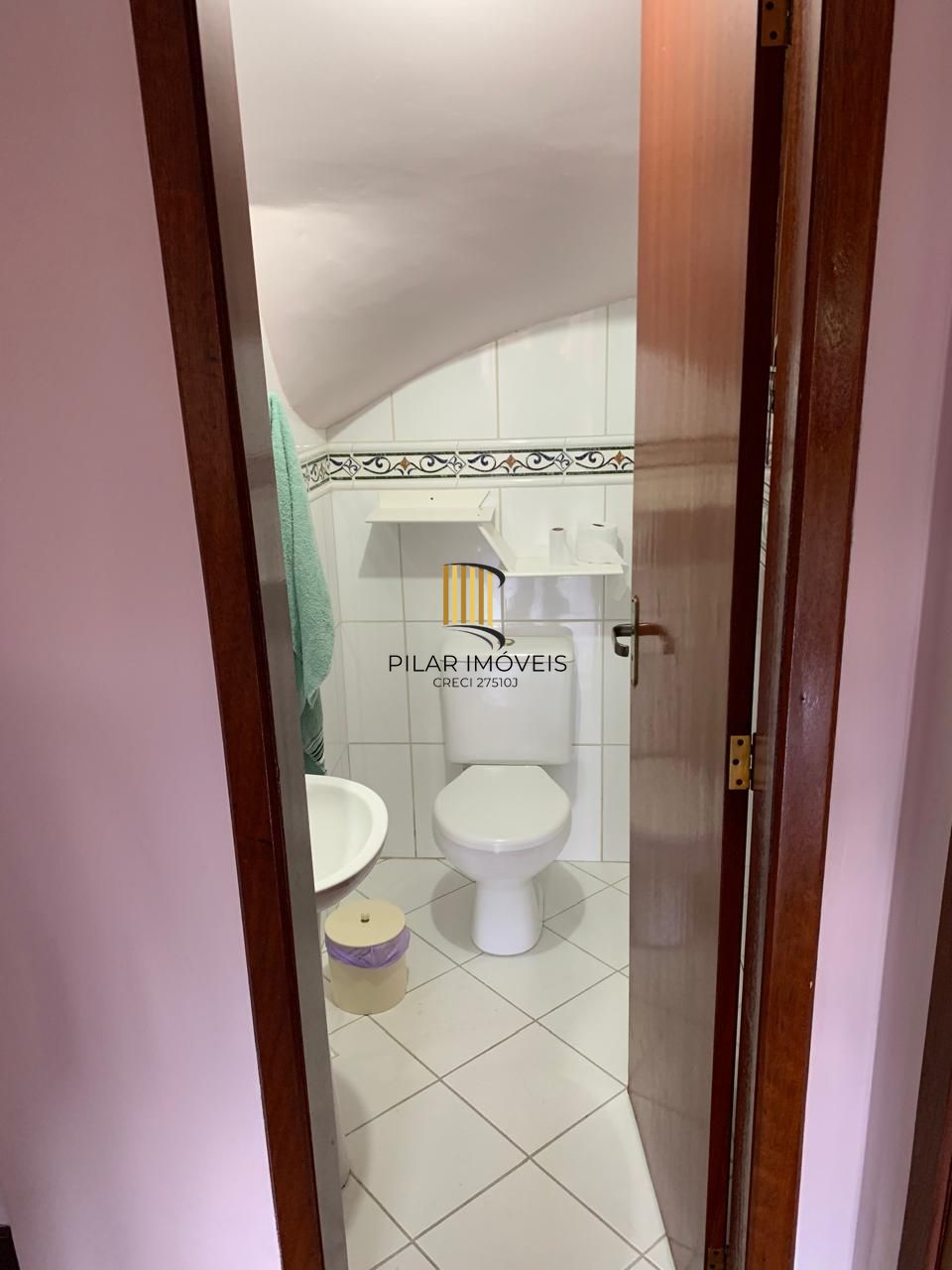 No bairro Serraria, casa em condomínio com 3 dormitórios