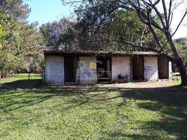 Sítio para Venda - 150m², 3 dormitórios, Belém Novo