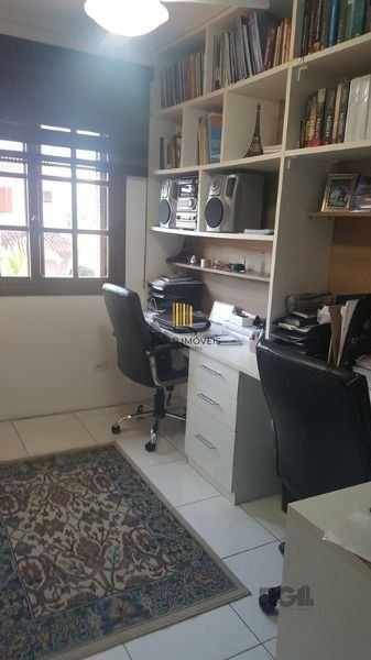 Casa 3 dormitórios no bairro Aberta dos Morros