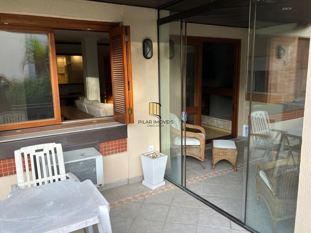 Casa de Condomínio 3 dormitórios no bairro Cavalhada