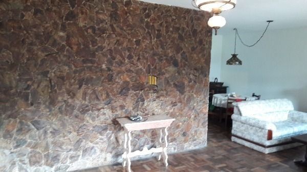 Casa para Venda - 200m², 3 dormitórios, sendo 1 suites, 4 vagas - Ipanema