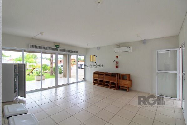 Apartamento em Porto Alegre, no bairro Vila Nova, com 2 dormitório(s), e 2 banheiros, à venda.